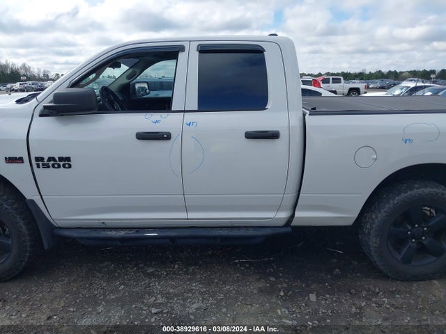 RAM 1500 Express Quad Cab 4x4 6'4 Box 2018 1C6RR7FT1JS351181 Image 14
