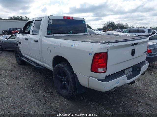 RAM 1500 Express Quad Cab 4x4 6'4 Box 2018 1C6RR7FT1JS351181 Image 3