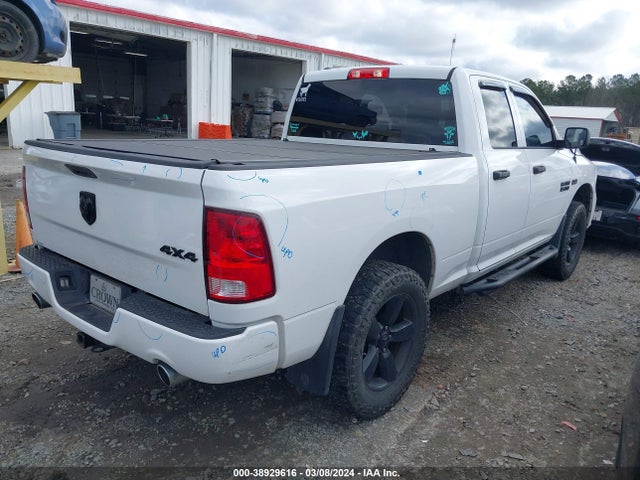 RAM 1500 Express Quad Cab 4x4 6'4 Box 2018 1C6RR7FT1JS351181 Image 4