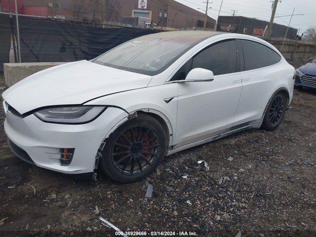 2019 TESLA MODEL X 5YJXCBE48KF180359 Photo 1
