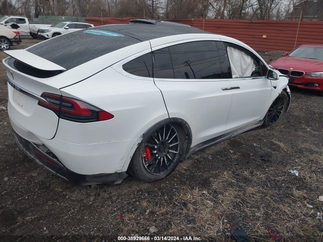 2019 TESLA MODEL X 5YJXCBE48KF180359 Photo 3