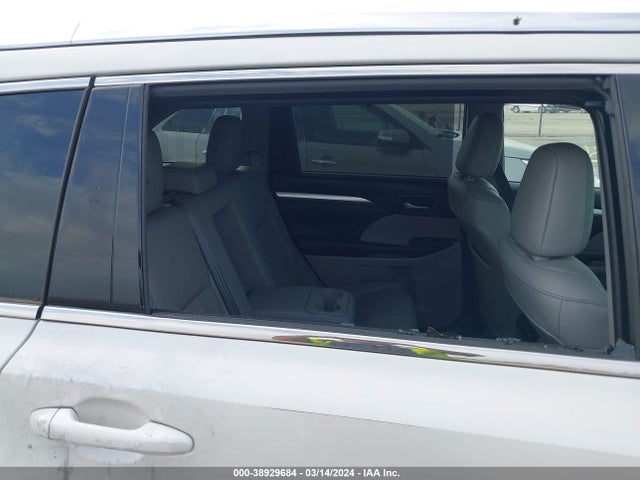 Toyota Highlander Xle 2019 5TDKZRFH0KS552579 Image 18