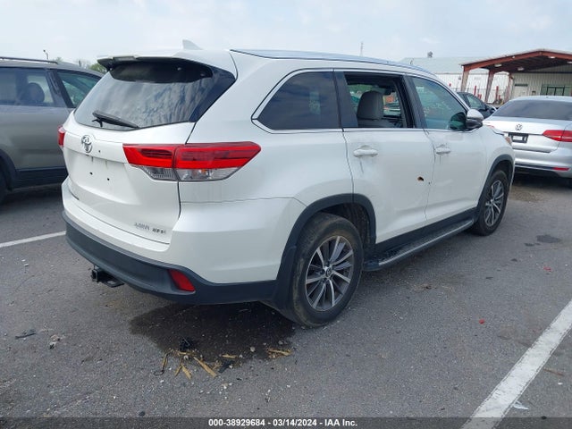 Toyota Highlander Xle 2019 5TDKZRFH0KS552579 Image 4