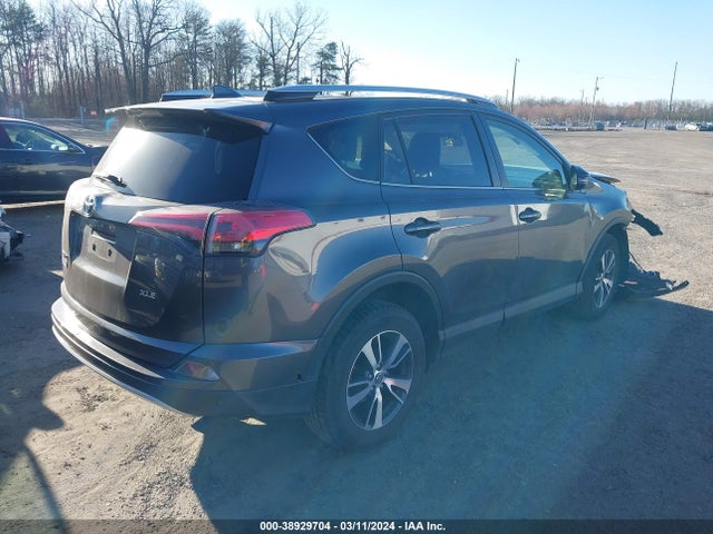 Toyota Rav4 Xle 2016 JTMWFREV1GJ089986 Image 4