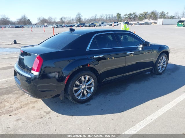 2C3CCAKG5KH659425 Chrysler 300 Limited Awd