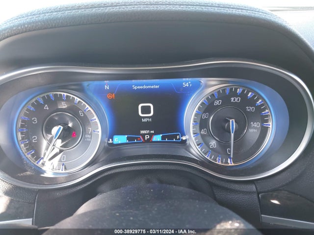 2C3CCAKG5KH659425 Chrysler 300 Limited Awd