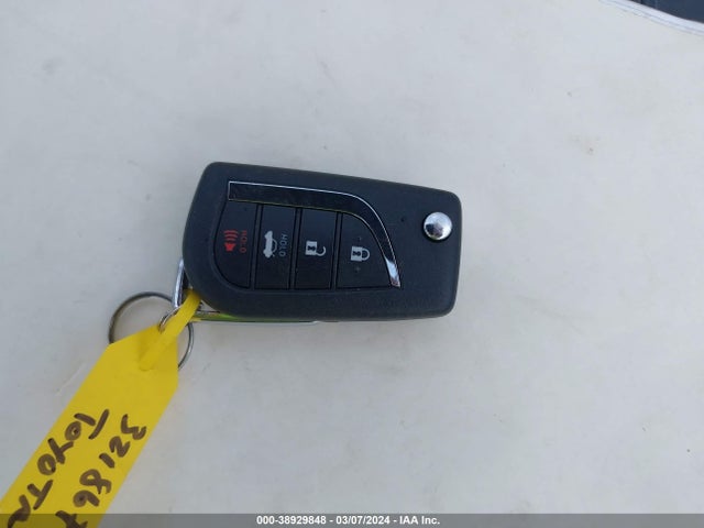 Toyota Corolla Hybrid Le 2023 JTDBCMFE1P3011818 Image 11