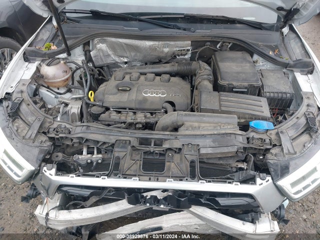 WA1GCCFS8HR002905 Audi Q3 2.0t Premium