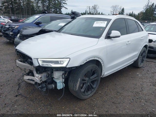 WA1GCCFS8HR002905 Audi Q3 2.0t Premium