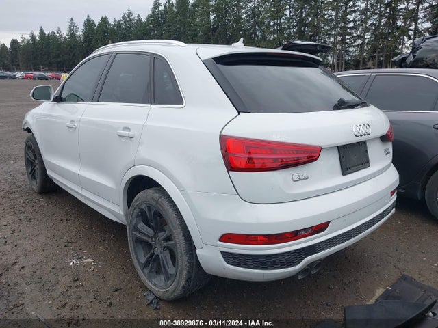 WA1GCCFS8HR002905 Audi Q3 2.0t Premium