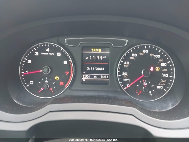 WA1GCCFS8HR002905 Audi Q3 2.0t Premium