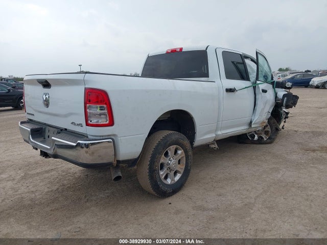 3C6UR5DL4PG633803 RAM 2500 Big Horn  4x4 6'4 Box