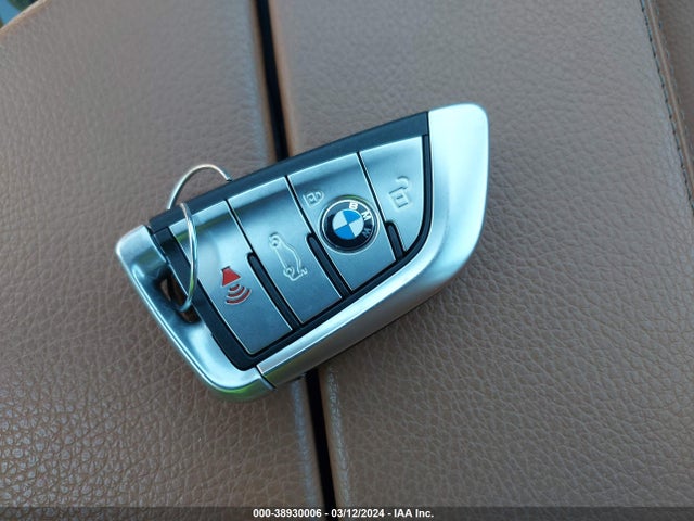BMW 540i Xdrive 2019 WBAJE7C56KWW20029 Image 11