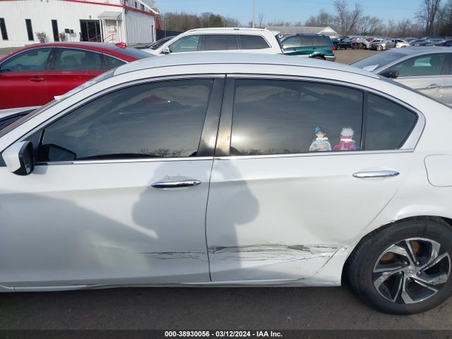 Honda ACCORD LX 2017 1HGCR2F38HA217707 Image 14