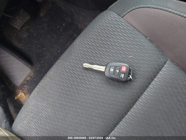 Toyota COROLLA LE 2019 5YFBURHE1KP871855 Image 11