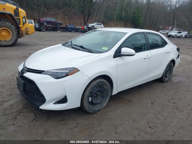 Toyota COROLLA LE 2019 5YFBURHE1KP871855 Image 2