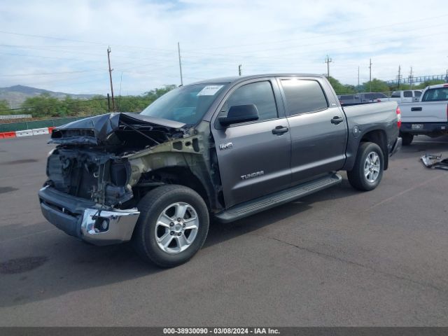 5TFEY5F15HX217560 Toyota Tundra Sr5 5.7l V8