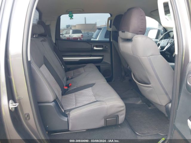 5TFEY5F15HX217560 Toyota Tundra Sr5 5.7l V8