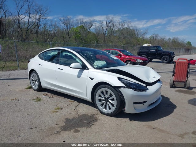 2022 5YJ3E1EB6NF128153 main image