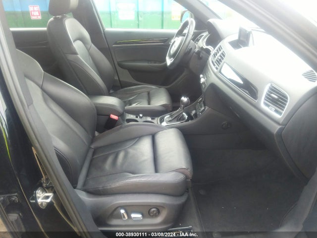 WA1HCCFS4JR033126 Audi Q3 2.0t Premium/2.0t Sport Premium