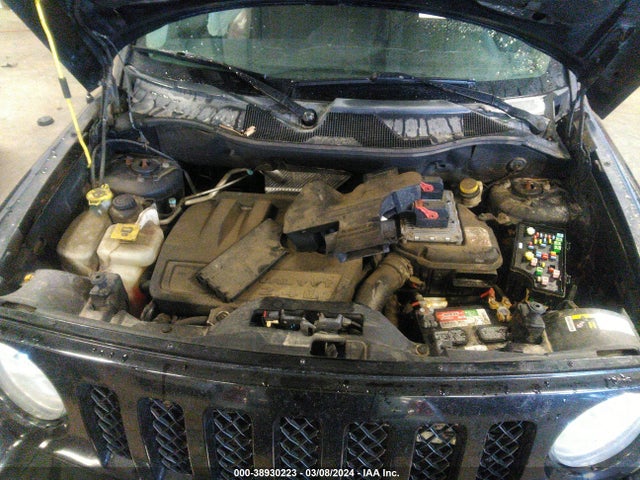 Jeep Patriot Latitude 2016 1C4NJRFB7GD742205 Image 10