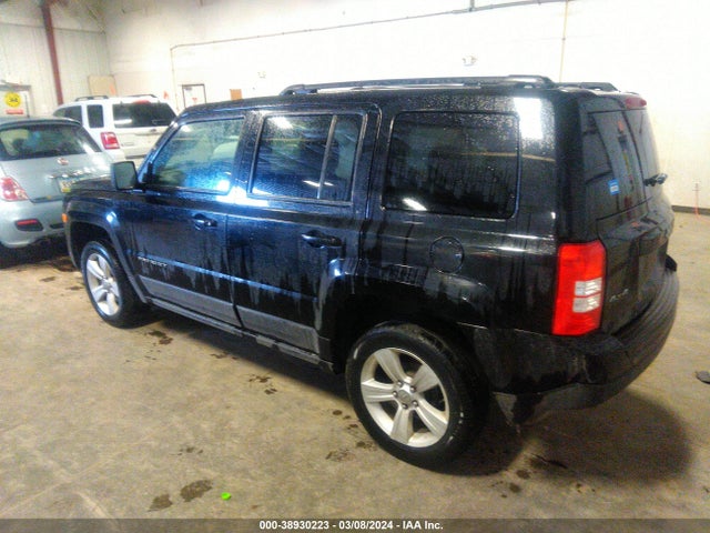 Jeep Patriot Latitude 2016 1C4NJRFB7GD742205 Image 3