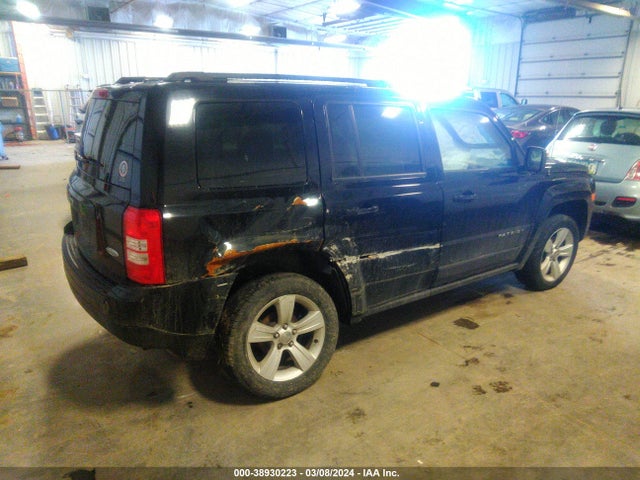 Jeep Patriot Latitude 2016 1C4NJRFB7GD742205 Image 4