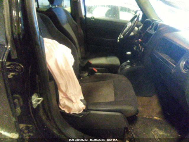 Jeep Patriot Latitude 2016 1C4NJRFB7GD742205 Image 5