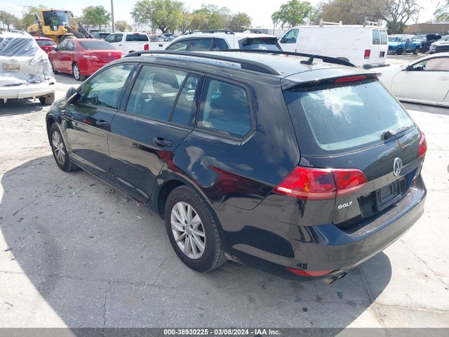 3VWC17AU9GM504135 Volkswagen Golf Sportwagen Tsi S 4-door