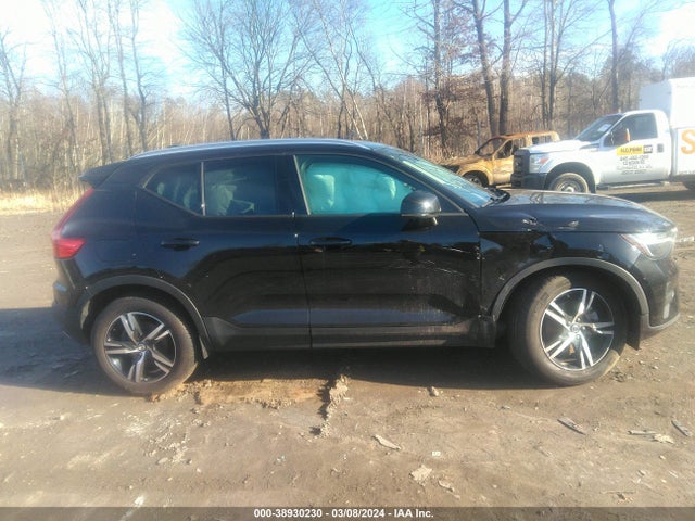 YV4L12UV7P2109661 Volvo Xc40 B5 Core