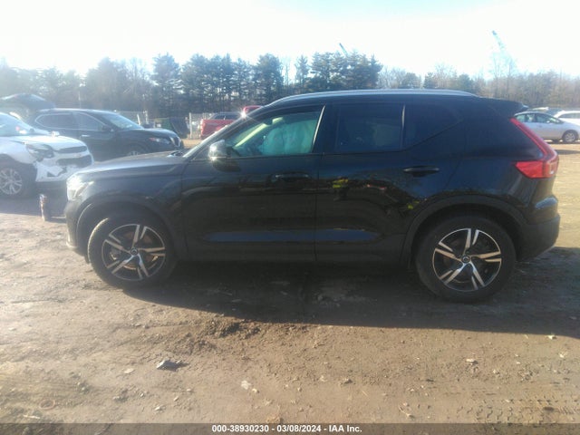 YV4L12UV7P2109661 Volvo Xc40 B5 Core