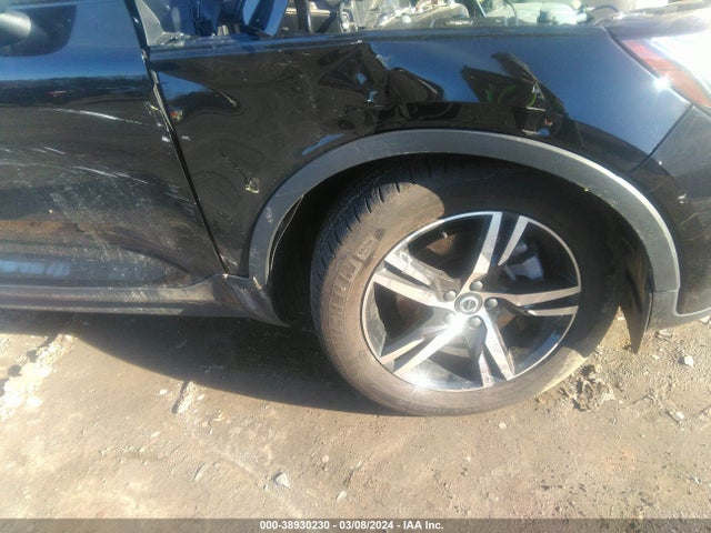 YV4L12UV7P2109661 Volvo Xc40 B5 Core