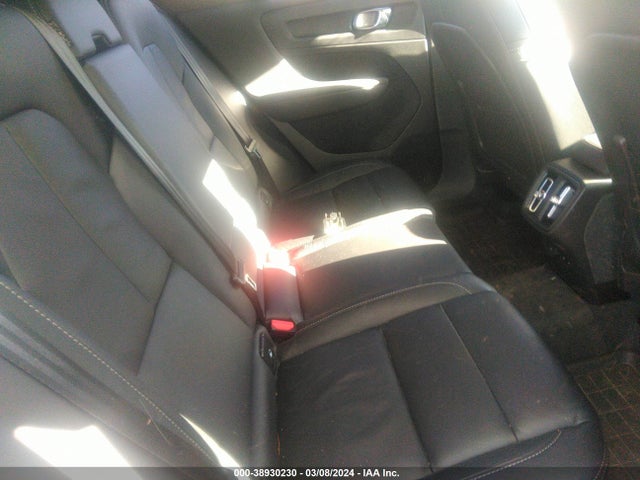YV4L12UV7P2109661 Volvo Xc40 B5 Core
