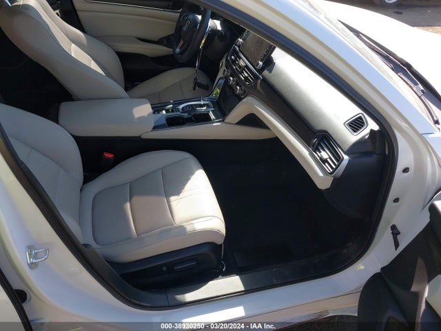 Honda Accord Touring 2022 1HGCV2F92NA005803 Image 5