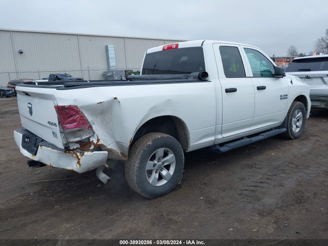 RAM 1500 Express Quad Cab 4x4 6'4 Box 2017 1C6RR7FG7HS793136 Image 4
