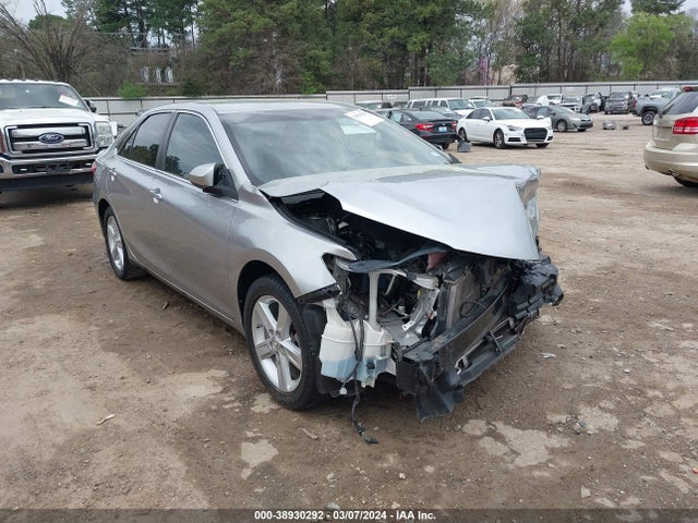 2015 4T4BF1FK6FR491747 main image