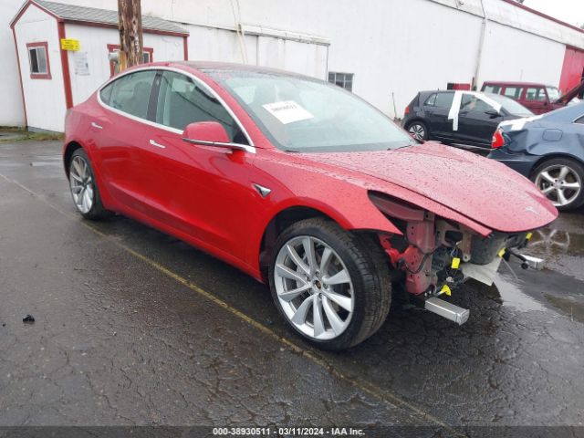 38930511 :رقم المزاد ، 5YJ3E1EB9JF121675 vin ، 2018 Tesla Model 3 Long Range/performance مزاد بيع