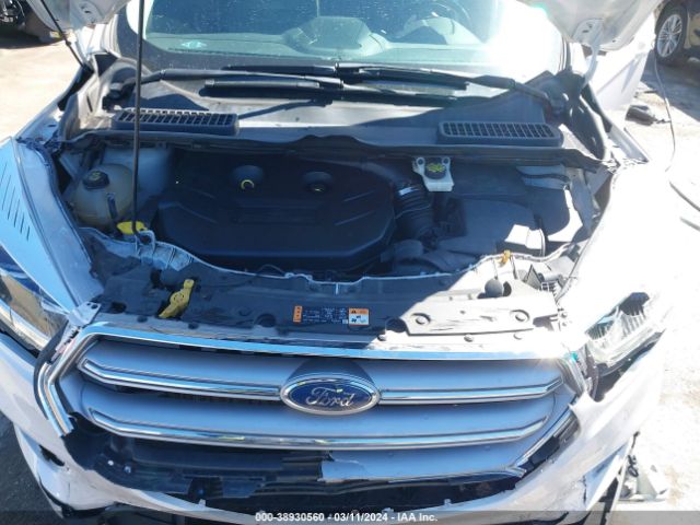 1FMCU9J90HUA17769 Ford Escape Titanium