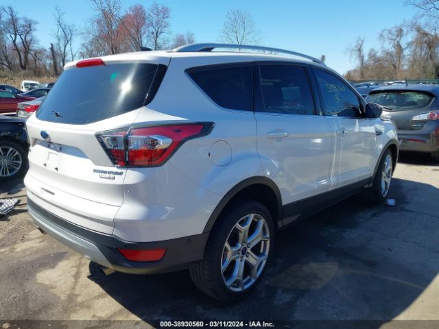 1FMCU9J90HUA17769 Ford Escape Titanium