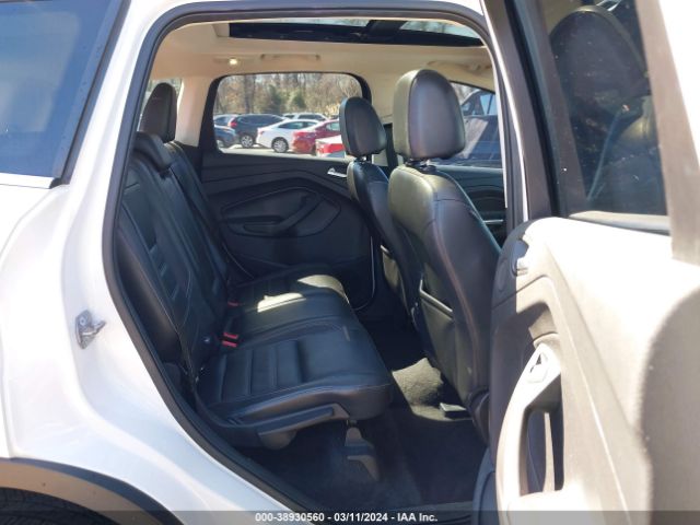1FMCU9J90HUA17769 Ford Escape Titanium