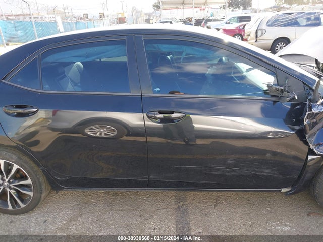 Toyota COROLLA SE 2017 5YFBURHE3HP701764 Image 12