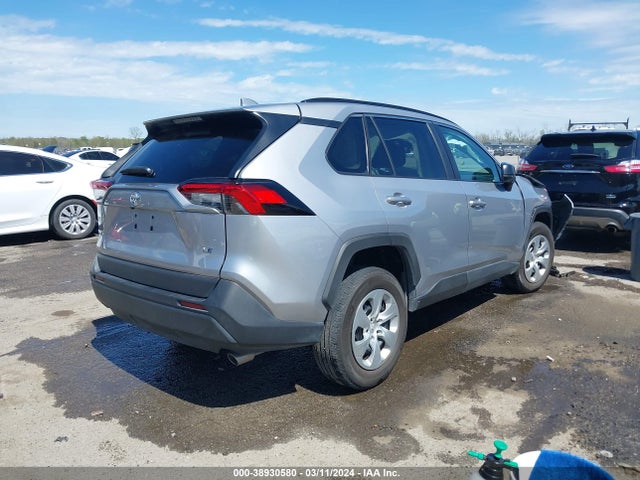 Toyota RAV4 LE 2021 2T3H1RFV6MC102431 Image 4