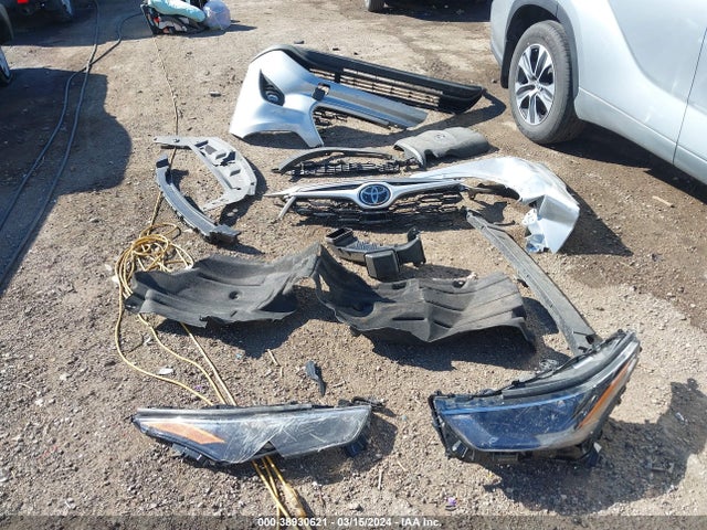 Toyota Highlander Xle 2022 5TDHZRBH3NS597763 Image 12