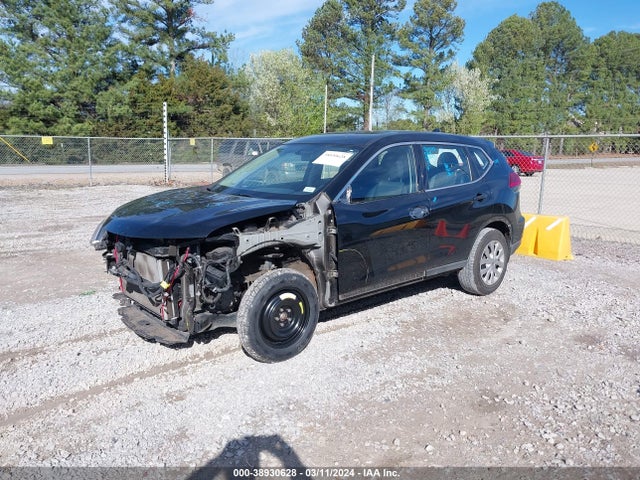 Nissan ROGUE S 2017 KNMAT2MT4HP605315 Image 2