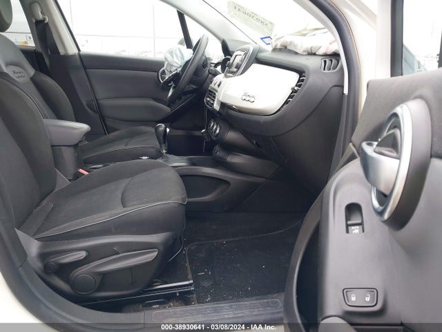 2016 FIAT 500X ZFBCFYBT2GP454191 Photo 4