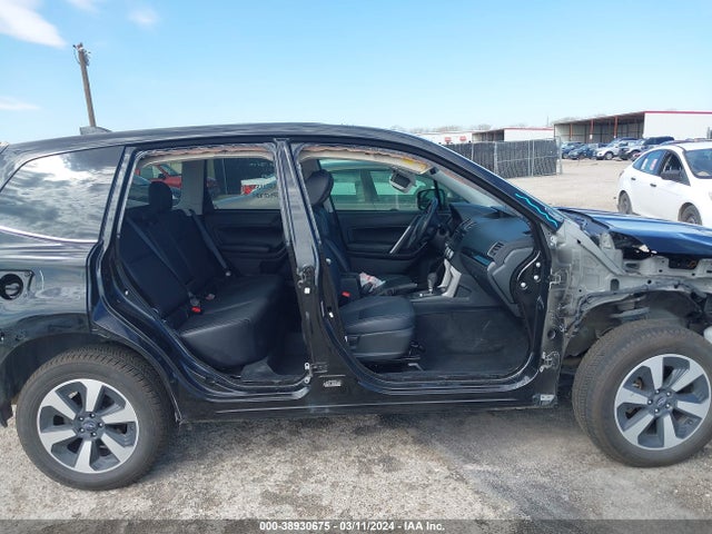 Subaru Forester 2.5i Limited 2018 JF2SJAJC7JH615900 Image 14