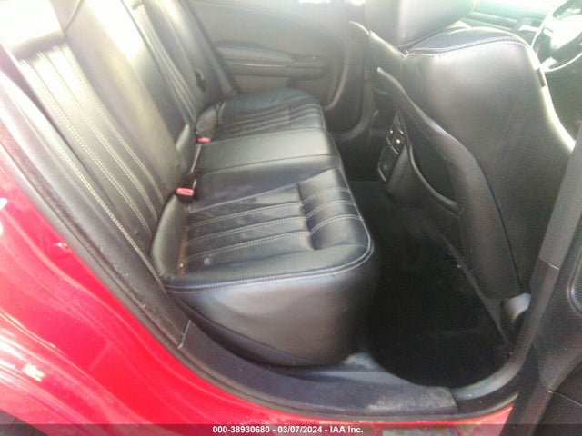 2C3CCABG3FH802376 Chrysler 300 300s