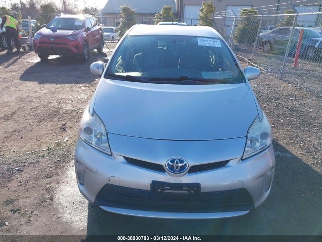 Toyota Prius Two 2014 JTDKN3DU8E0368975 Image 13