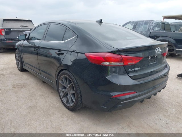 38930784 :رقم المزاد ، KMHD04LB5HU352013 vin ، 2017 Hyundai Elantra Sport مزاد بيع