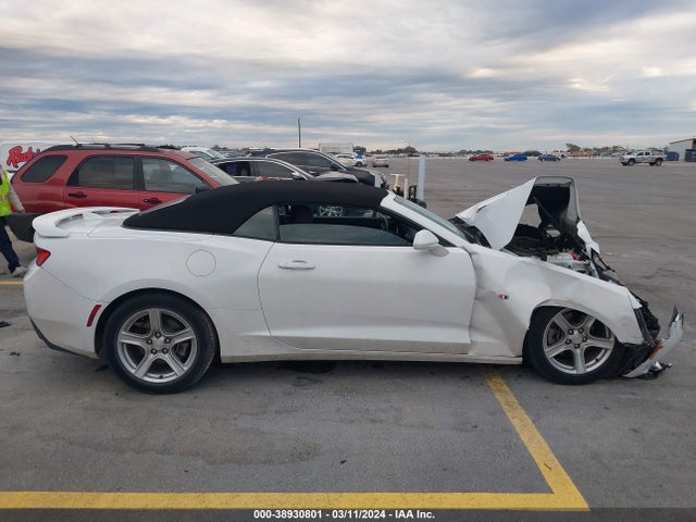 Chevrolet Camaro 1lt 2018 1G1FB3DX9J0134173 Image 13